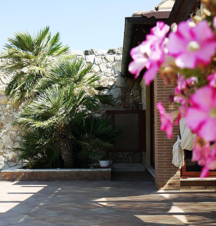 Alba Chiara Bed & Breakfast Anzio Ngoại thất bức ảnh