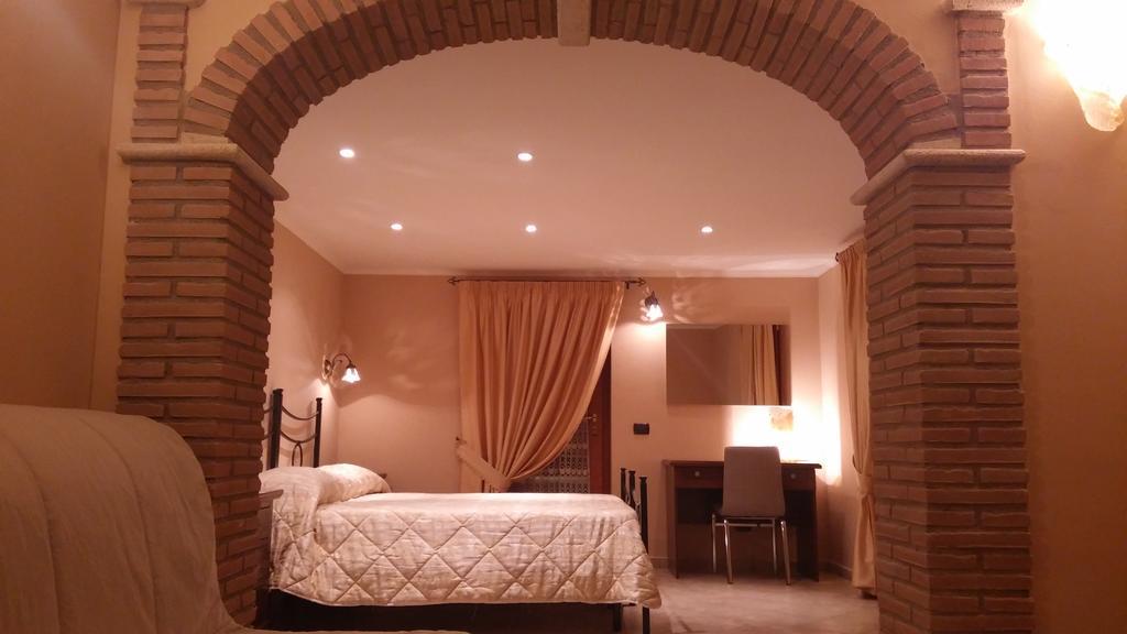 Alba Chiara Bed & Breakfast Anzio Phòng bức ảnh