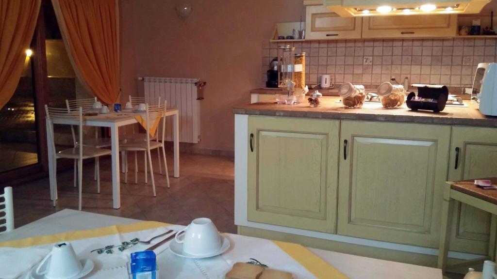 Alba Chiara Bed & Breakfast Anzio Ngoại thất bức ảnh
